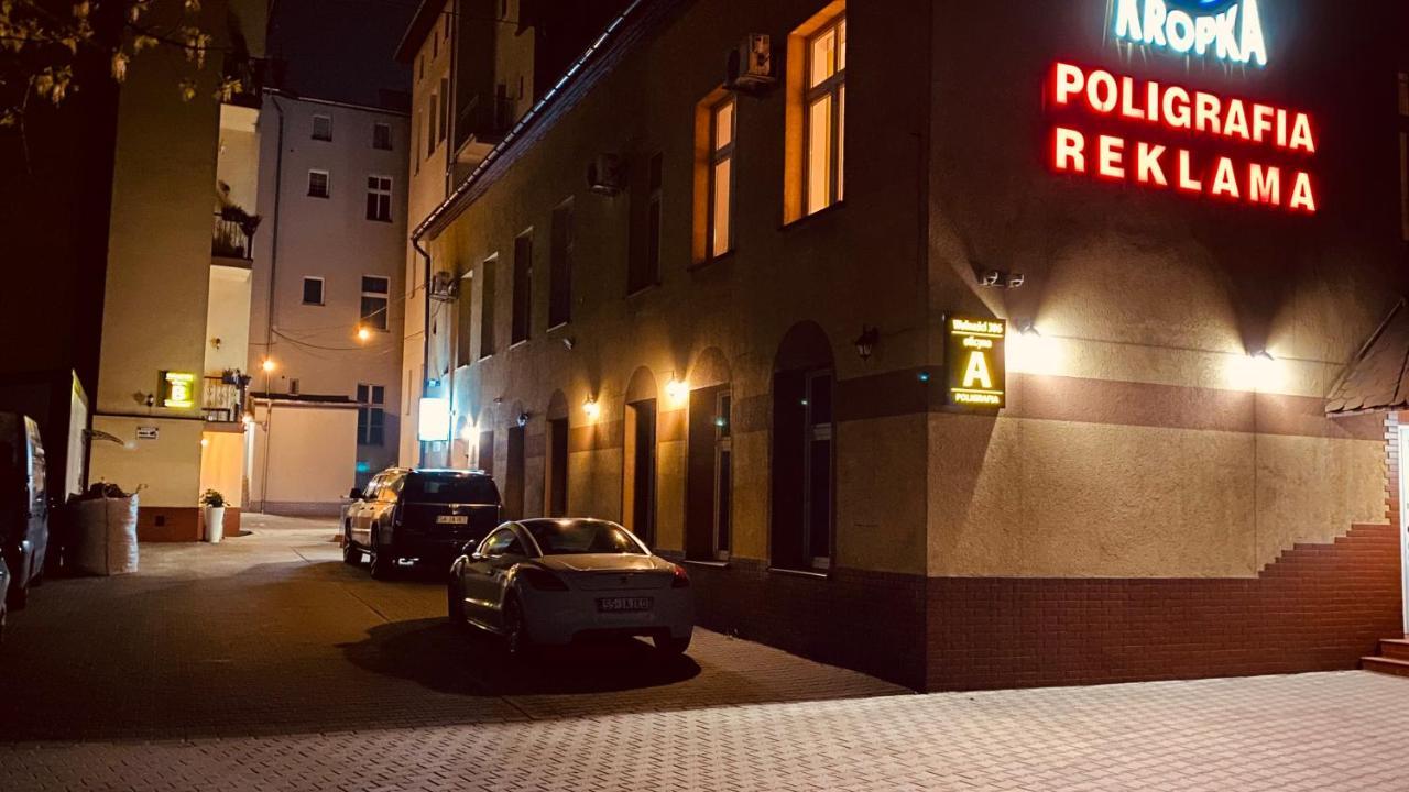 Aparthotel Zabrze, Apartamenty Centrum Экстерьер фото