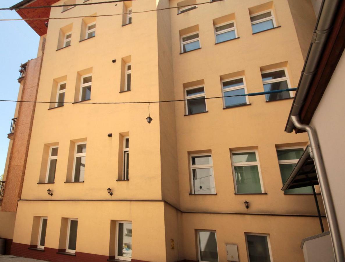 Aparthotel Zabrze, Apartamenty Centrum Экстерьер фото